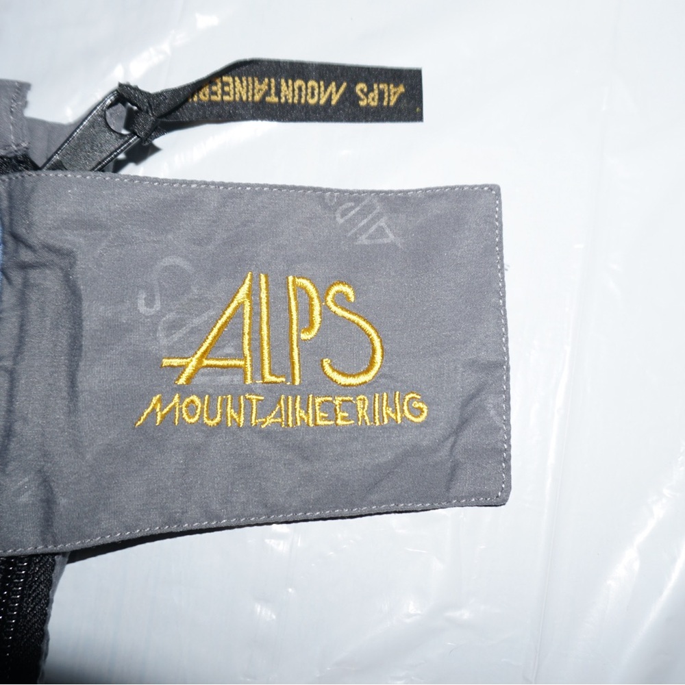 ALPS Mountaineering Blue Crater Lake Outfitter sleeping bag